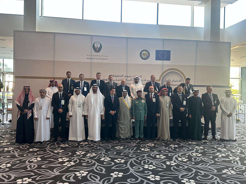 مدير عام المباحث والأدلة الجنائية يشارك في الاجتماع الأول لمديري عموم التحقيقات والمباحث الجنائية الخليجي – الأوروبي بأبوظبي<